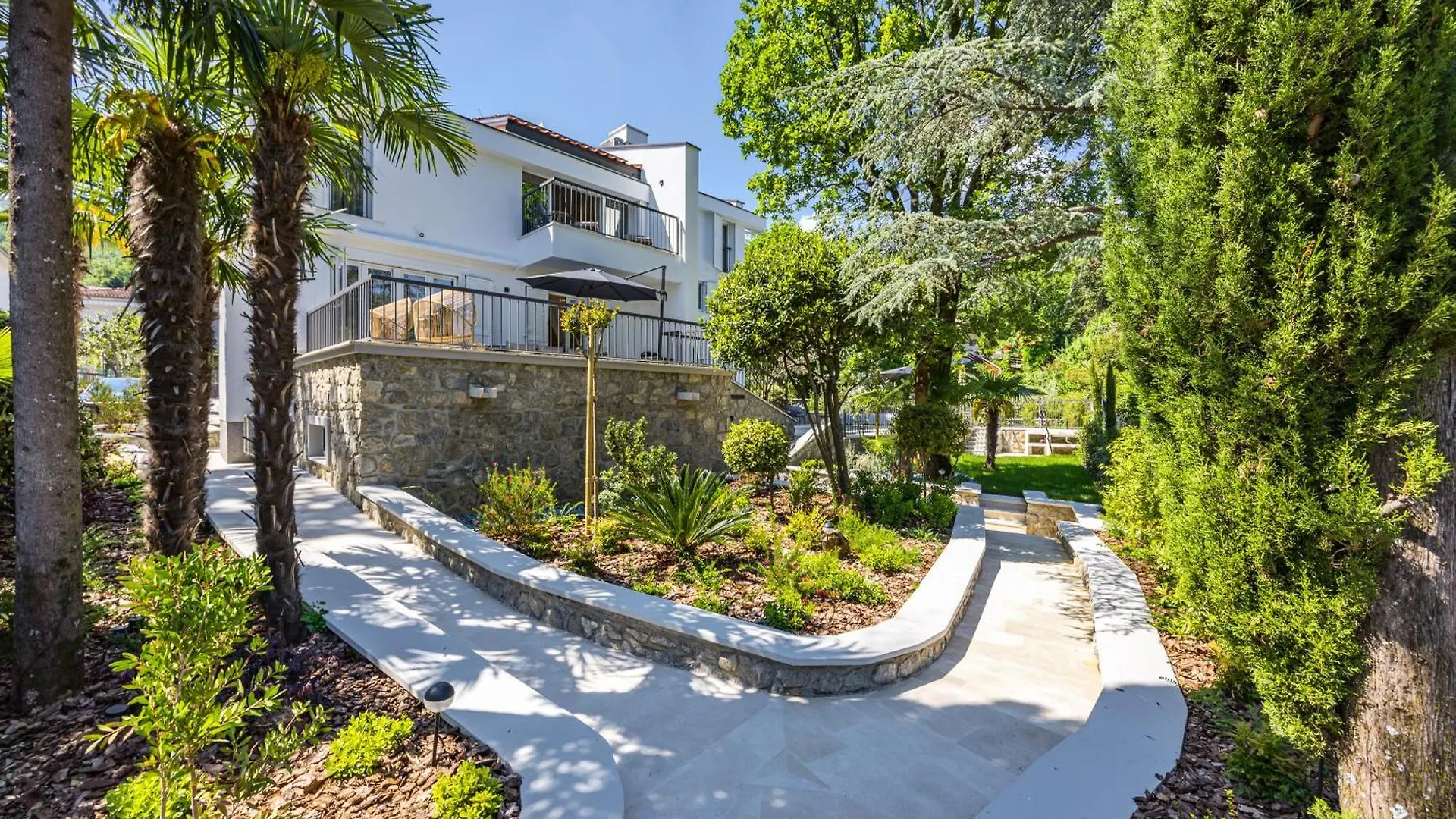 Villa Forest Whisper Opric