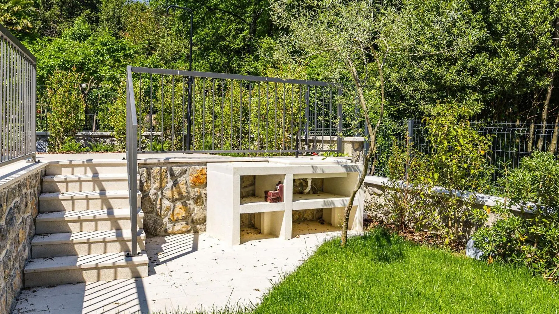 Villa Forest Whisper Opric