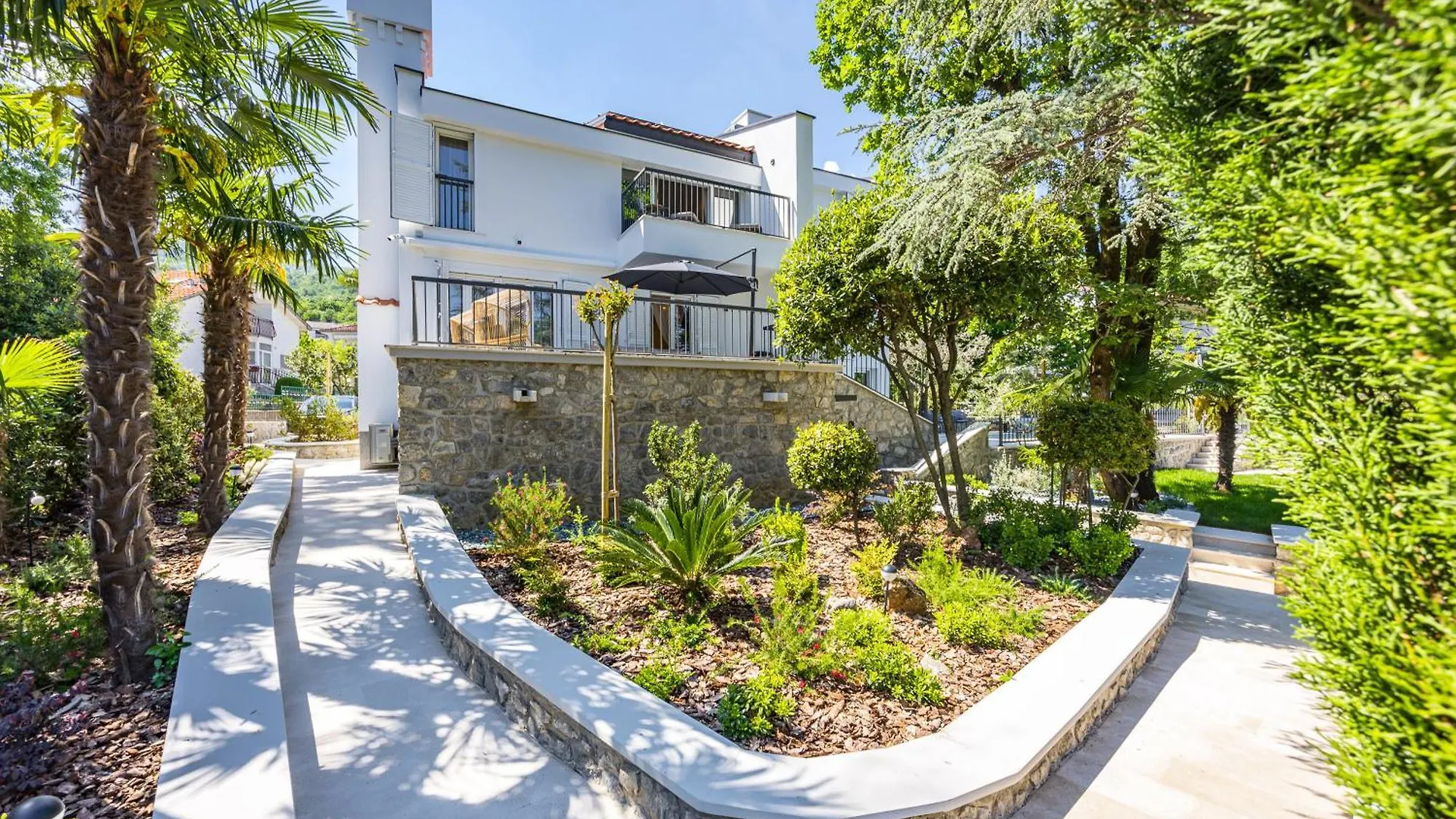 Villa Forest Whisper Opric