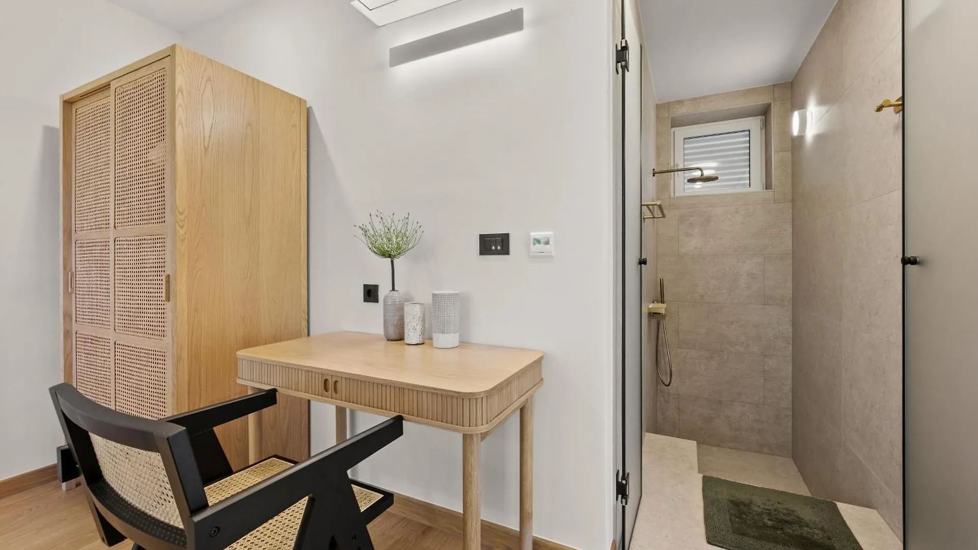 Villa Forest Whisper Opric