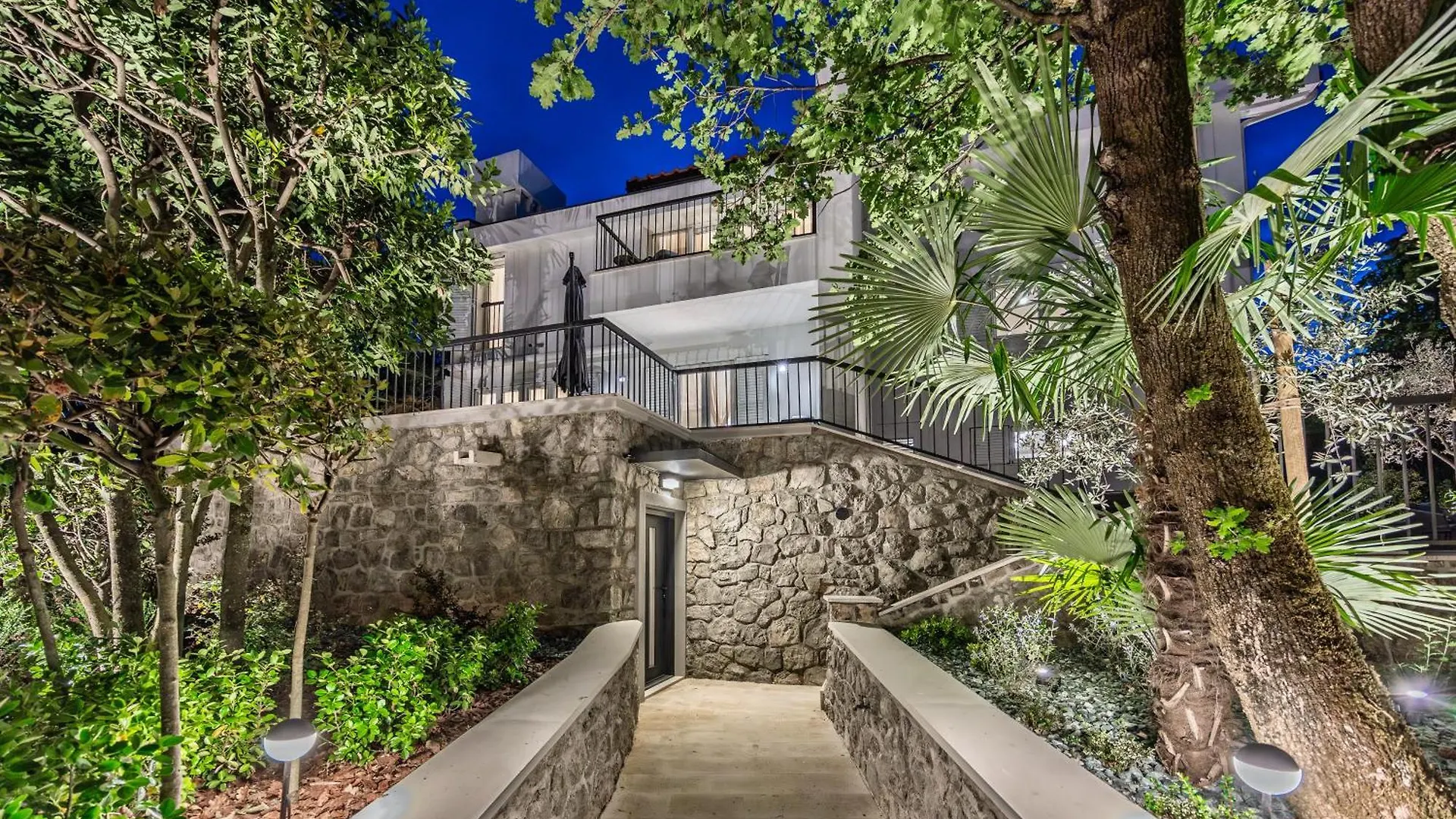 Villa Forest Whisper Opric