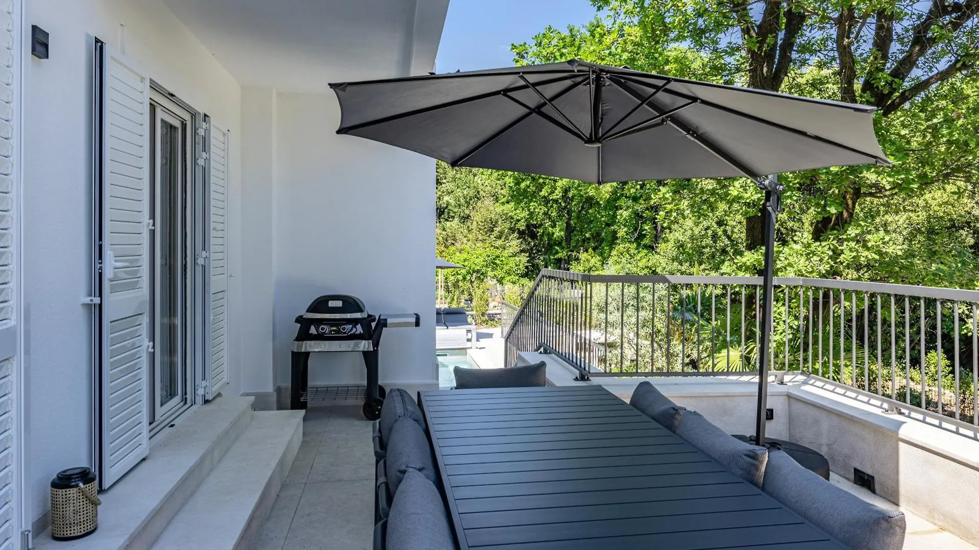 Villa Forest Whisper Opric