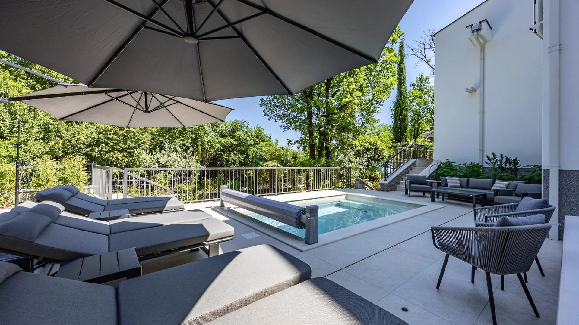 Villa Forest Whisper Opric