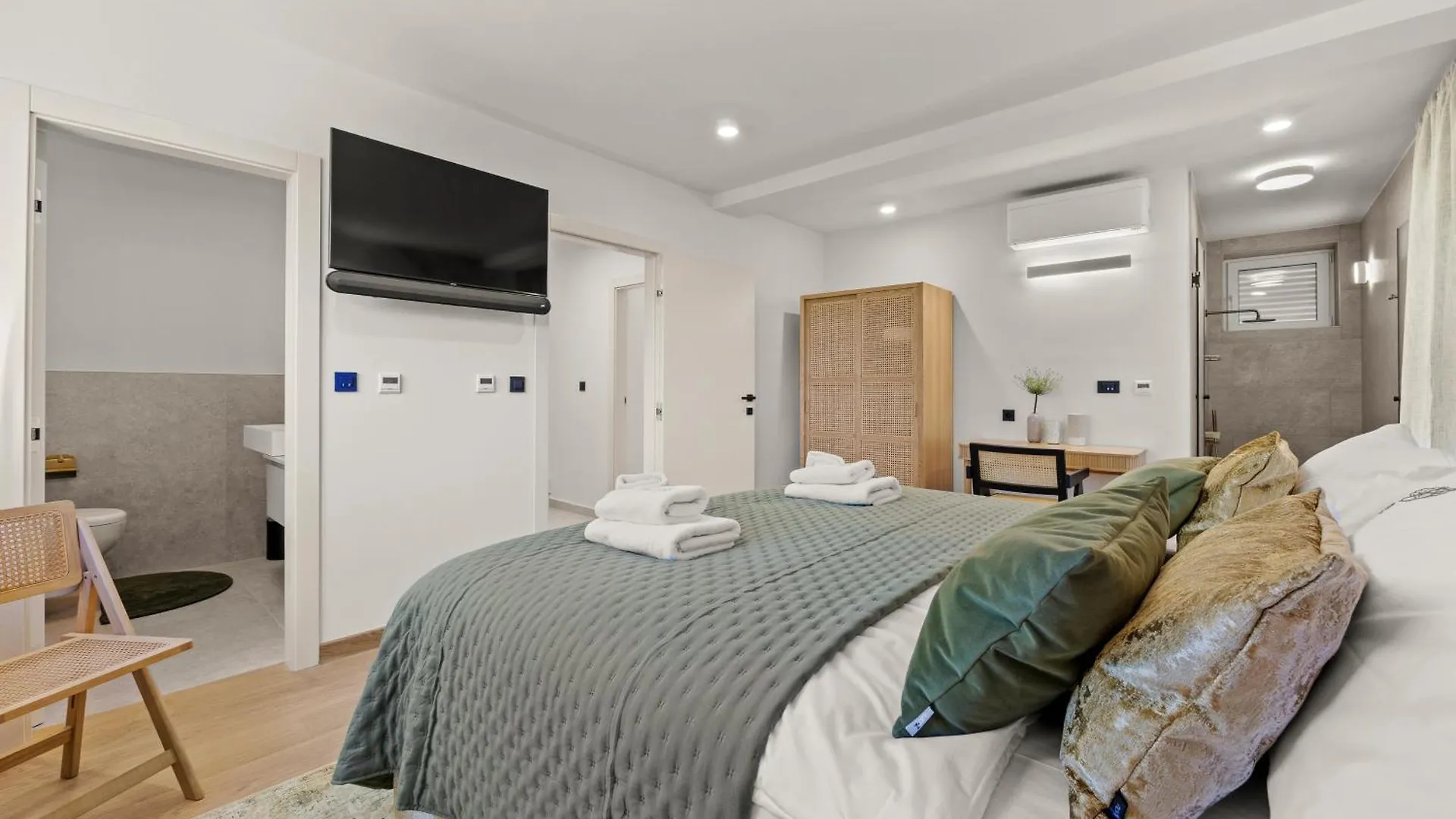 Villa Forest Whisper Opric